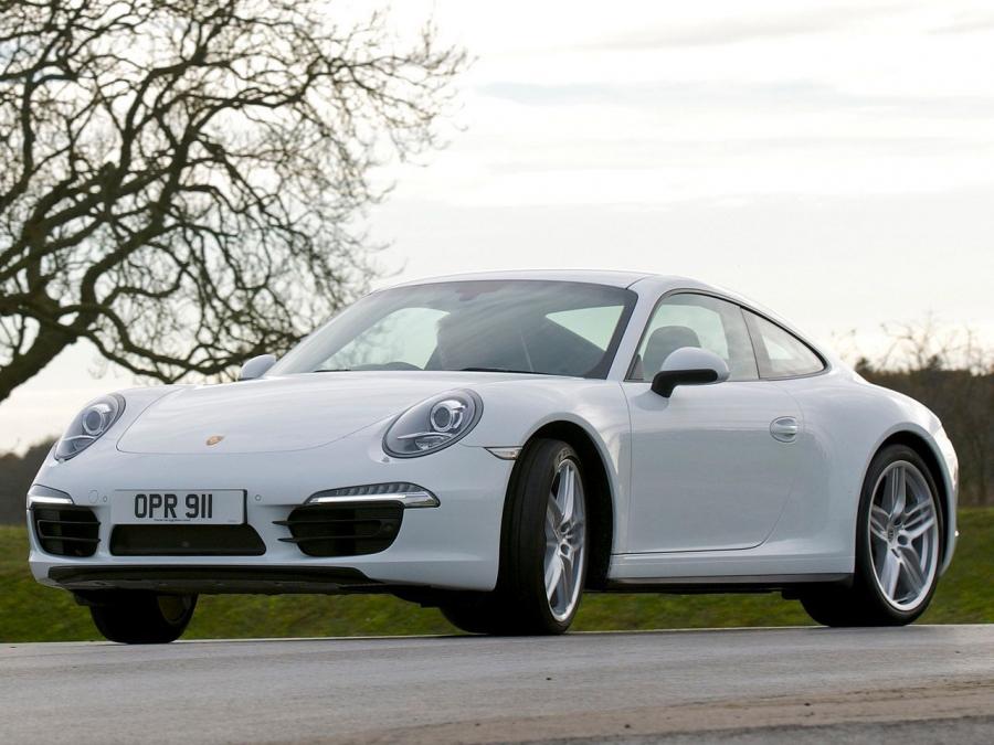  Porsche 911 Carrera 4 2012 года  (UK) (фото 7 из 12)